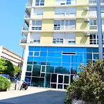 Downtown Luxury Emili * سبليت