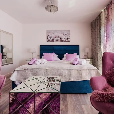 Apartment Downtown Luxury Emili *