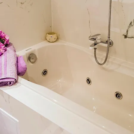 Downtown Luxury Emili Apartment *