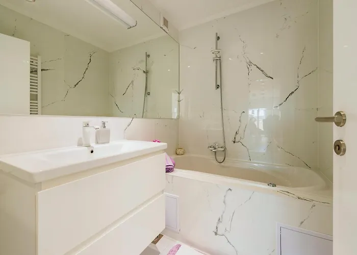Downtown Luxury Emili Apartamento *